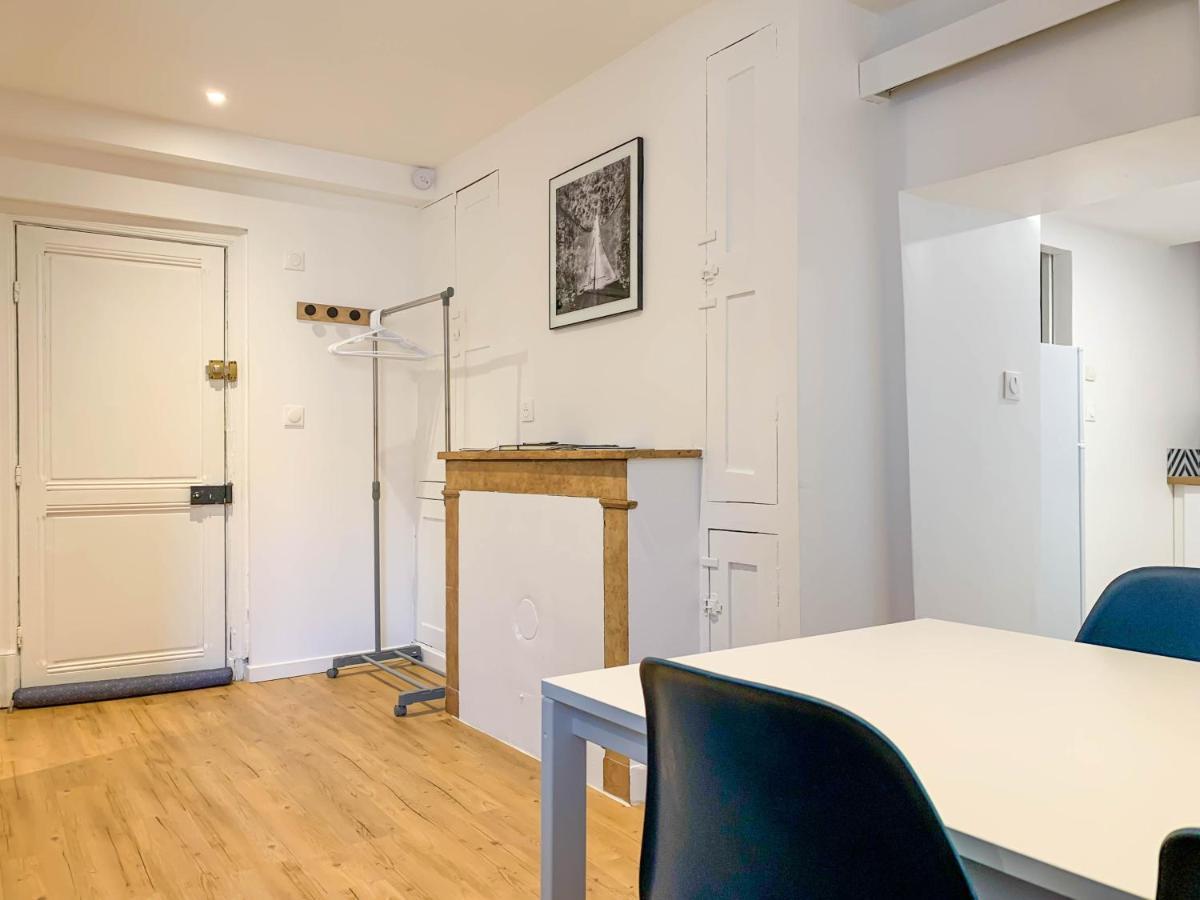 Ambiance Cosy Apartment Buxy Exterior photo